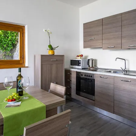 Daire Tramonto - Sea116 By Interhome